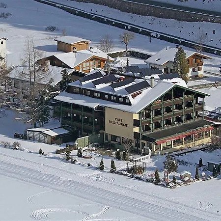ホテル Geniesserhotel Alpin Gmbh 4*