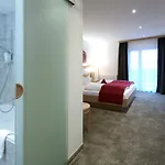 Geniesserhotel Alpin Gmbh 4*